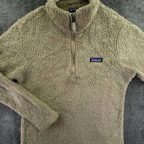 Patagonia Womens Jacket Adult Medium Beige Fuzzy Soft 1/4 Zip Pullover Logo - Picture 1 of 14